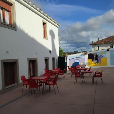Mirador De Ribadiso Hostel Arzua Bagian luar foto